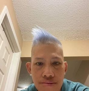 Meet your Posher, Lay